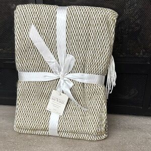SeVan Charlotte Woven Throw Blanket Olive 50” x 60” New With Tags